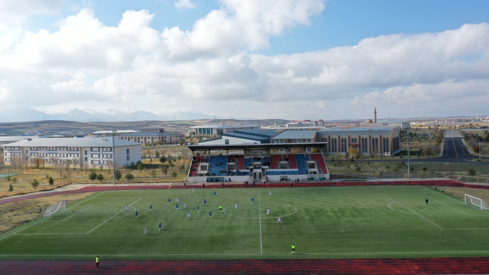 584667447 25066488426313743 2493089294781488800 N