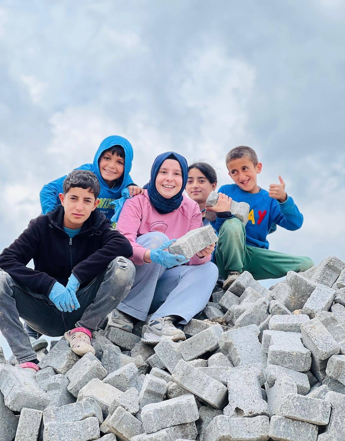 Ed534424 746A 4Bd6 9Fe3 Fa1A8756A9B3 69240B8581496