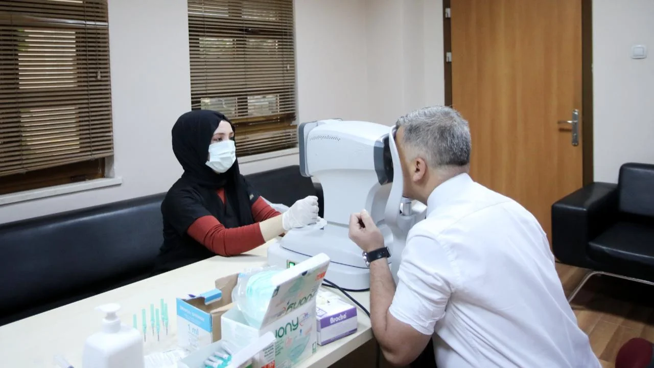 Aicude Mobil Aracla Saglik Taramasi Uygulaniyor 69393733F37C7