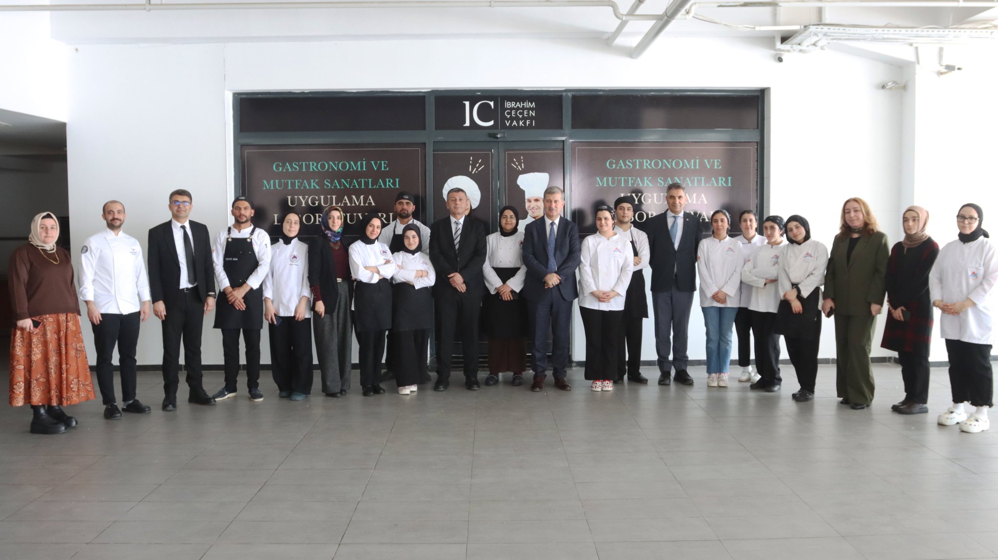 G9F1 Mj9 W Q A A Gb0O