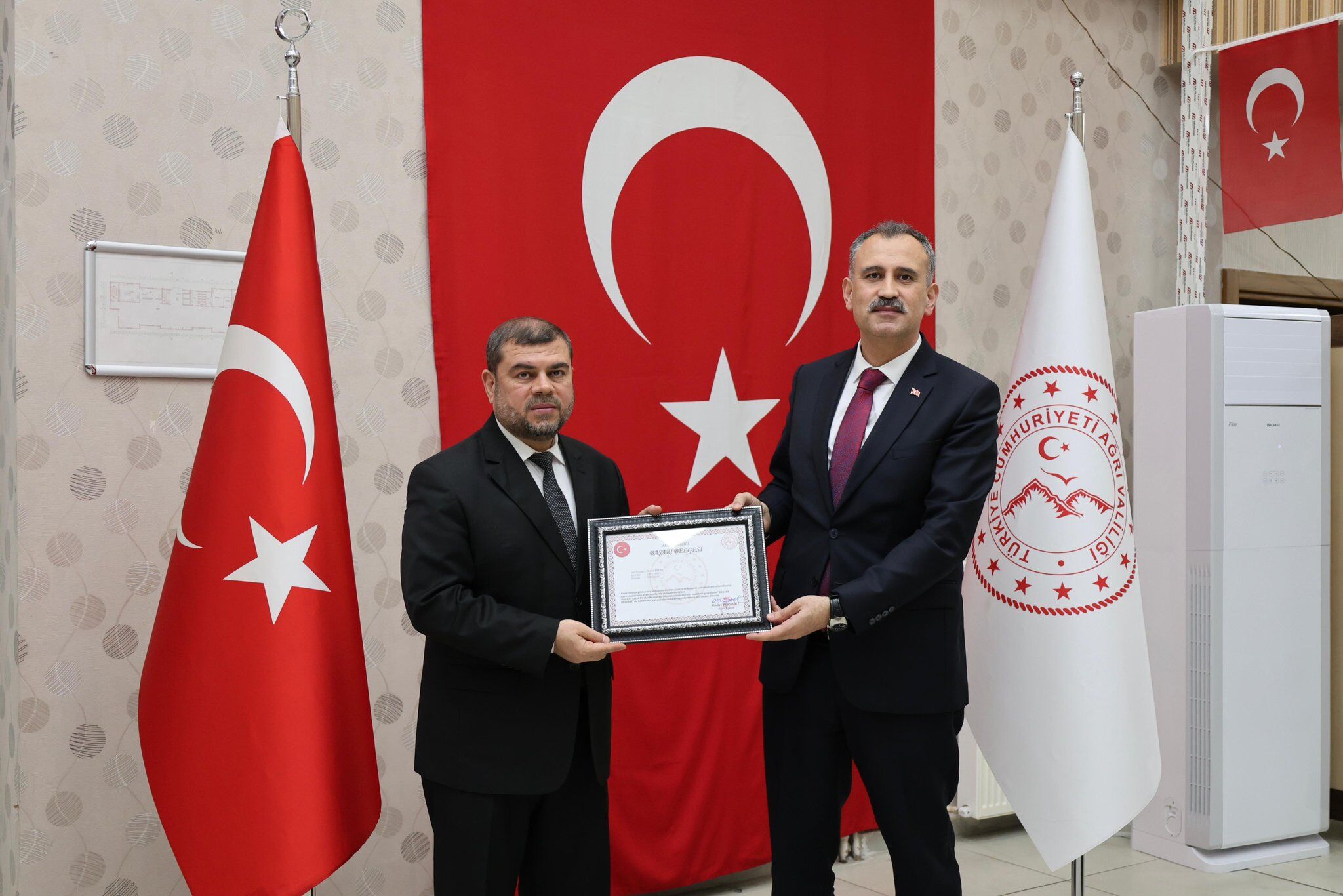 H Dt Su X Nb I A A F H5H