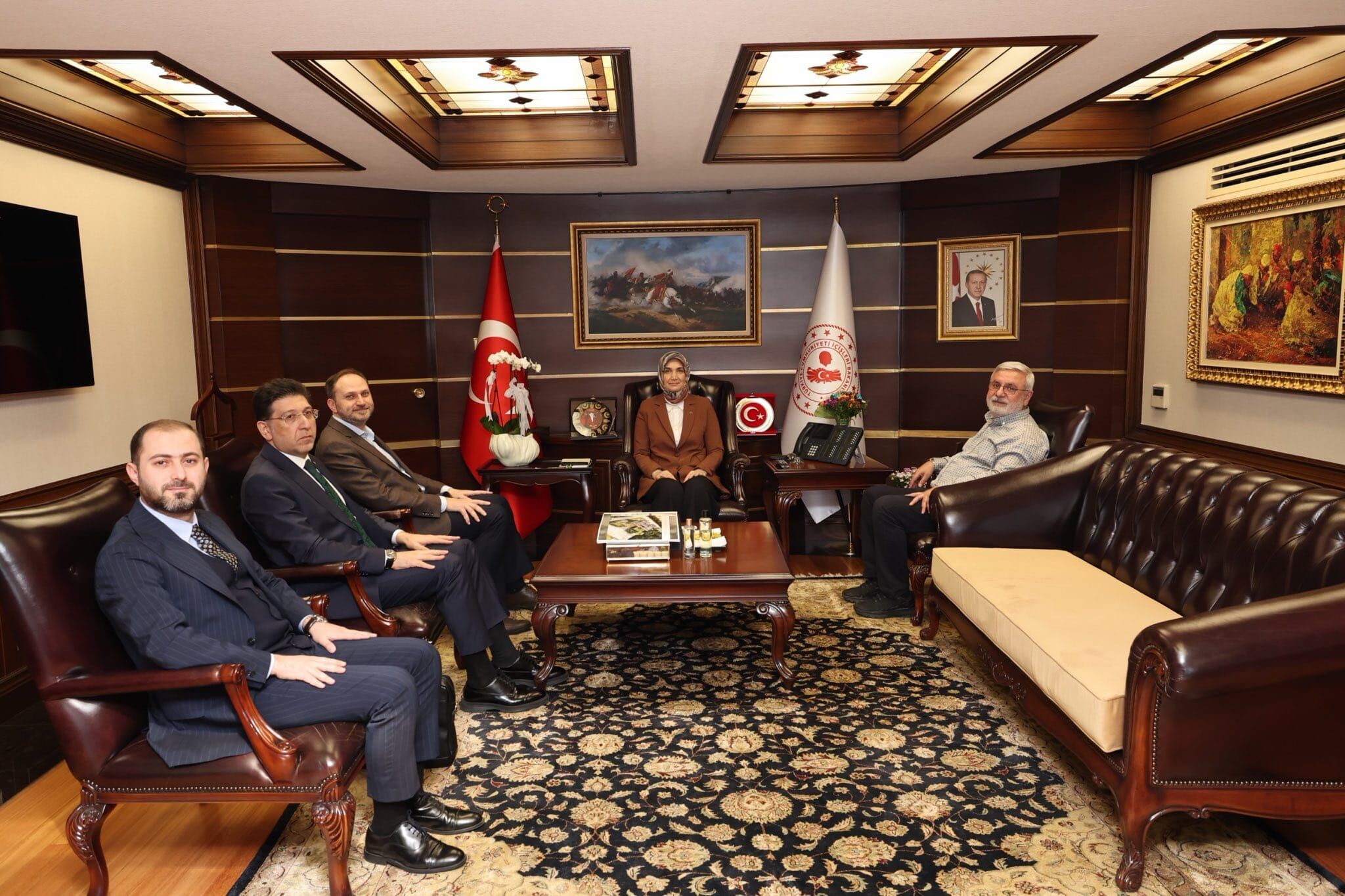 6705A58F A7D4 4838 917D 9F1Cb0Cae23B