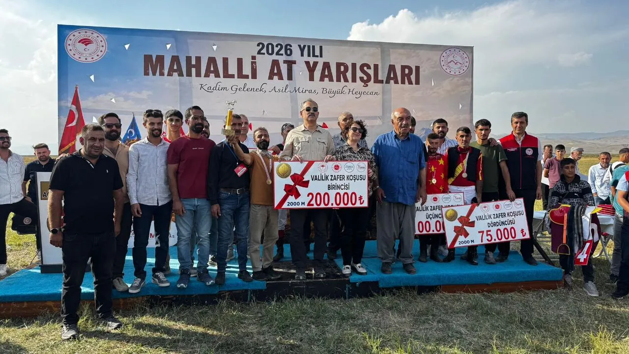 Agrida 4 Yil Aradan Sonra Mahalli At Yarislari Duzenlendi 6A92Ffc8B4E30
