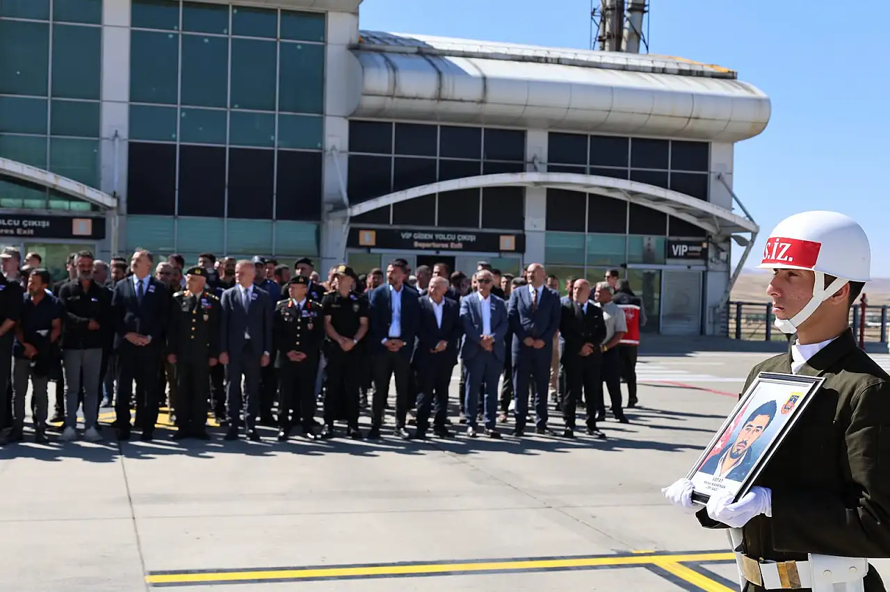 Ağrılı Gazi Son Yolculuğuna Uğurlandı