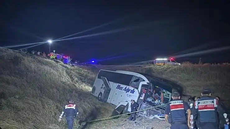 İstanbul-Ağrı Otobüsü Amasya’da Şarampole Uçtu!