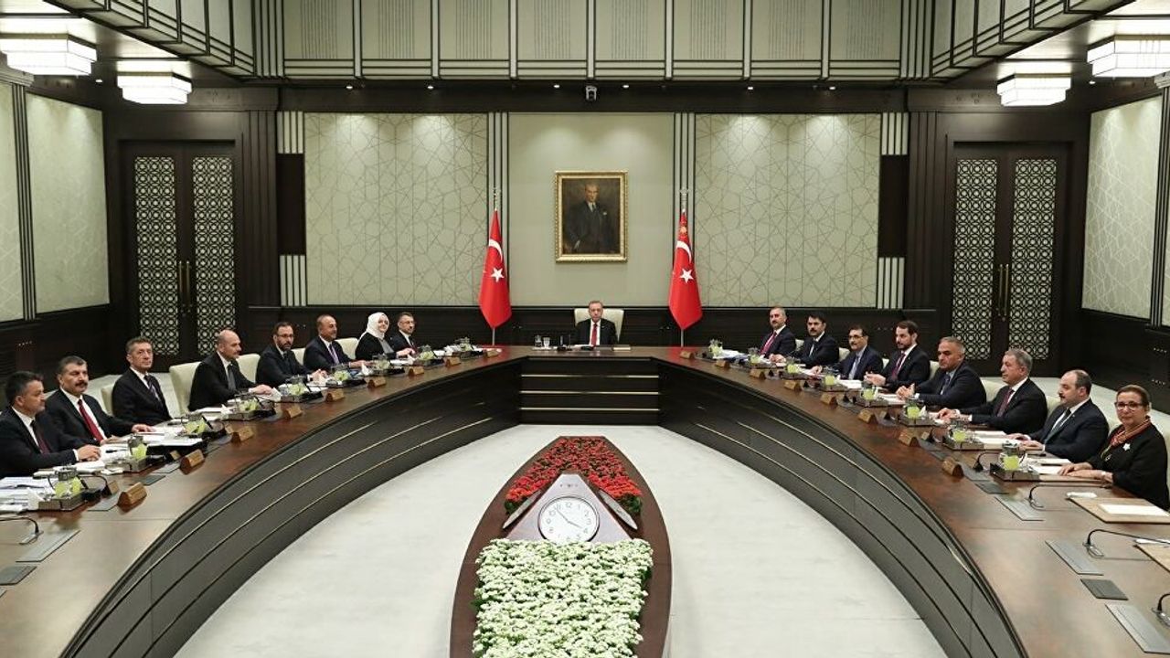 Kabine de sürpriz değişikliklerin devamı  Haziran'a mı ertelendi?