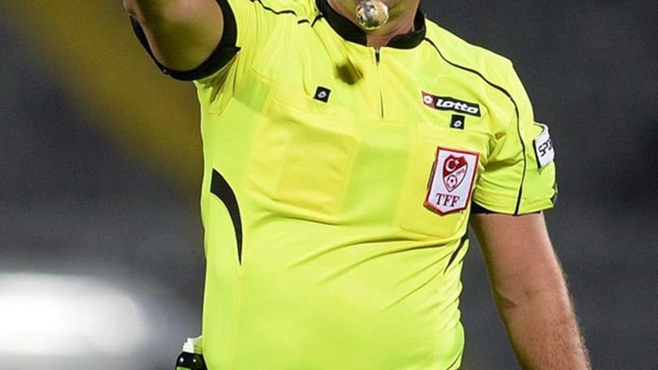 Süper Lig'de sezonunun ilk haftasında görev yapacak hakemler belli oldu