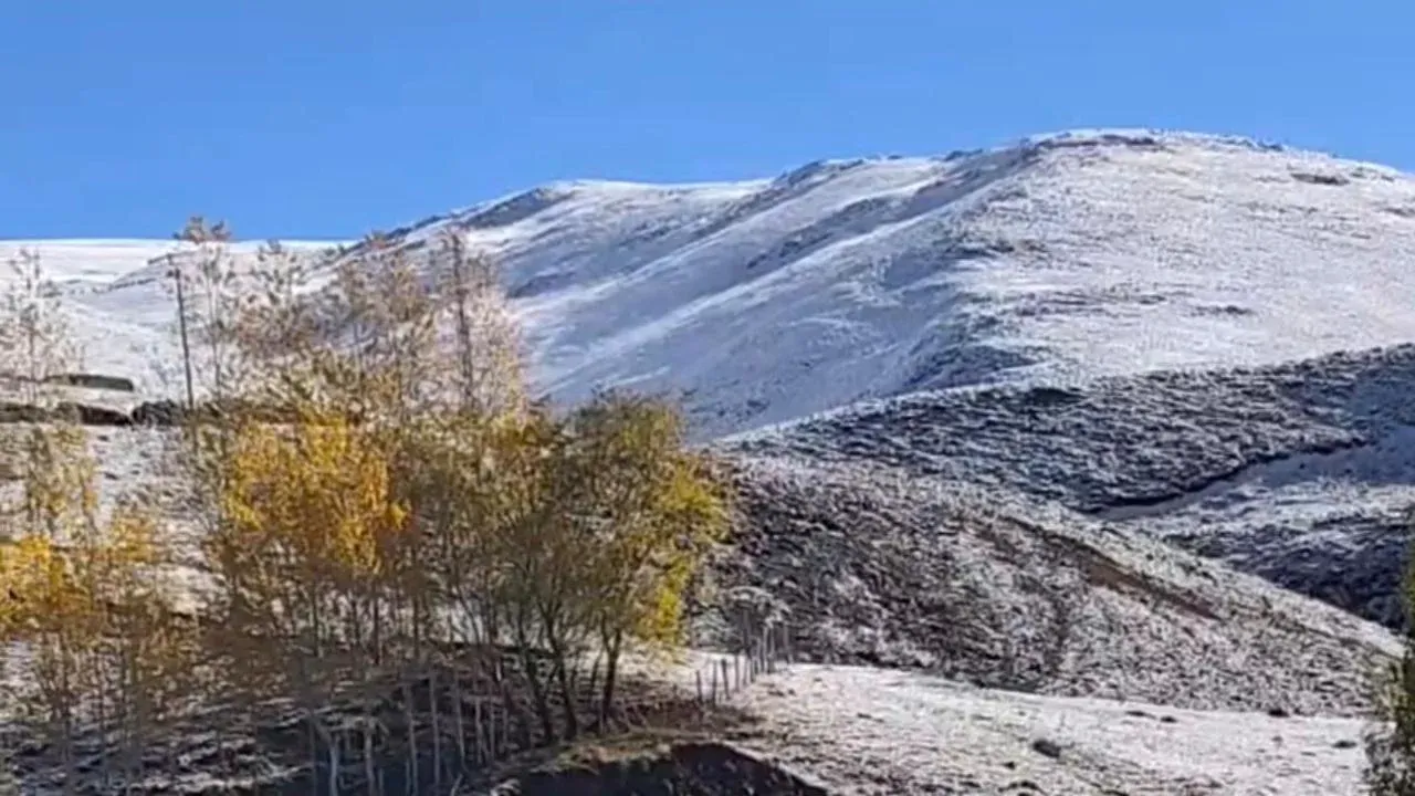 Ağrı’nın dağları beyaz örtüyle kaplandı!