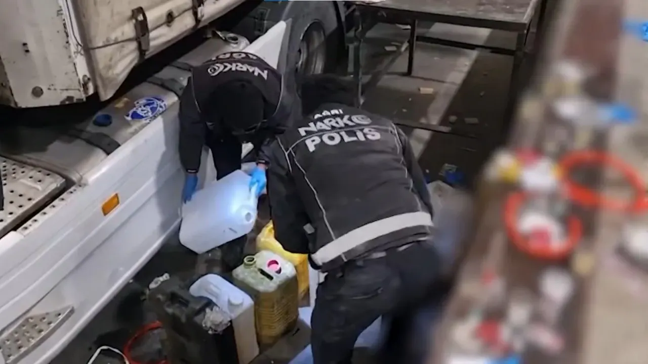 Ağrı’da zehir tacirlerine operasyon!