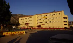 Hak yemeyen Ağrılı öğretmene ceza verildi!