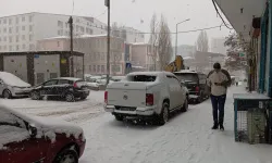 Doğubayazıt kardan örtüyle kaplandı!