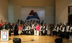 AİÇÜ Tıp Fakültesi, ilk mezunlarını verdi!