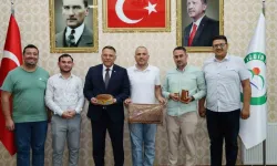 Iğdır Üniversitesi, Ağrı Dağı’nda bal hasadı yaptı