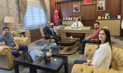 Kazım Karabekir Ortaokulu Müdürü Kaya, başarıyla Hasan Kökrek’i ziyaret etti
