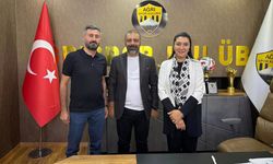 İlhami Yıldız: "Ağrı Spor’umuzun her zaman yanındayız"