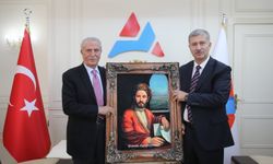 AİÇÜ Rektörü Gülçin, Çeçen Ailesini Makamında Ağırladı