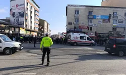 Ağrı Adalet Sarayı önünde silahlı kavga!