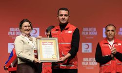 Türk Kızılayı Ağrı Şubesi’ne 13 Ödül!