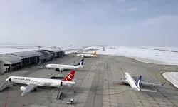 Ağrı 4 Uçağa Eş Zamanlı Hizmet Verildi!