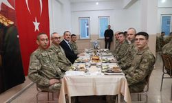 Vali Önder Bozkurt’tan Mehmetçiğe Ramazan Vefası