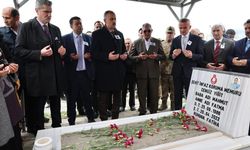 Ağrı Valisi Bozkurt, Şehit Cengiz Yiğit İçin Düzenlenen Anma Programına Katıldı