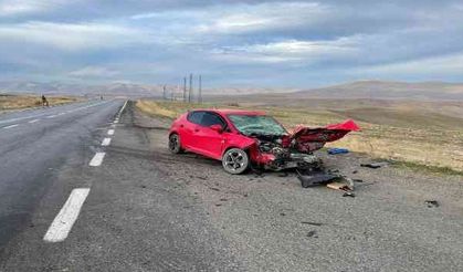 Tutak’ta tır ile otomobil çarpıştı, 1 kişi öldü
