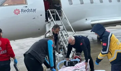 Yüksek riskli gebe, Ağrı’dan Ankara’ya sevk edildi!