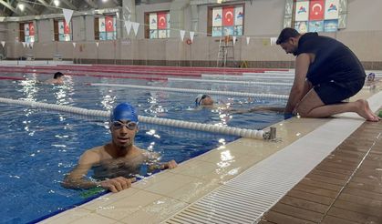 Ağrı’daki Engelli Çocuklar, Yüzerek Sosyalleşiyor!