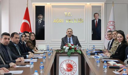 Ağrı Valiliği ve Ağrı Belediyesi arasındaki mesafe aşılıyor!