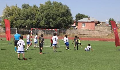 Taşlıçay Balık Gölü Gençlik Spor, AGAH Ligi şampiyonu oldu
