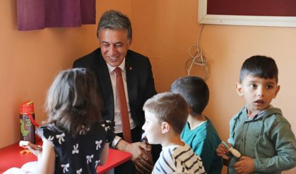 Abdulhaluk Çakan, Bölükbaşı Köyündeki Öğrencilerin Hayallerini Dinledi