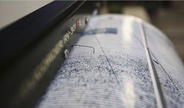 Van'da korkutan deprem