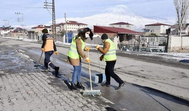 Başkan Yıldız Acar İş Başında!