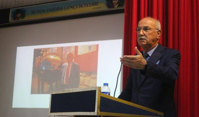 Mecit Çetinkaya Lise Öğrencilerine Prof. Dr. Fuat Sezgin’i Tanıtma Semineri Düzenledi