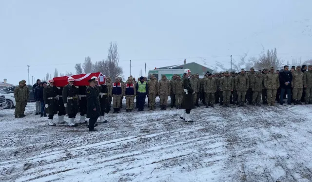 Depremde hayatını kaybeden Muhammed Polat defnedildi