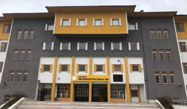 Türk Telekom Ağrı Sosyal Bilimler Lisesi, Ağrı’nın gurur kaynağı oldu