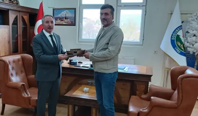 AİÇÜ Rektörü Prof. Dr. Karabulut’tan, DTSO Başkanı Can’a Ziyaret