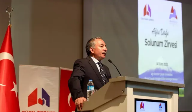 AİÇÜ’de "Ağrı Dağı Solunum Zirvesi" Çalıştayı Düzenlendi