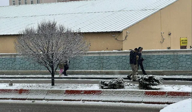 Ağrı’da kar yağışı devam edecek!