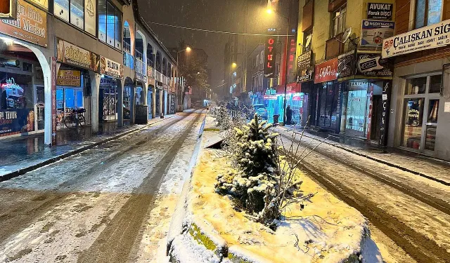 Ağrı’daki kar, görüntüsüyle kendine hayran bıraktırdı