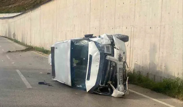 Ağrı’dan yola çıkan minibüs, Tokat’ta kaza yaptı!