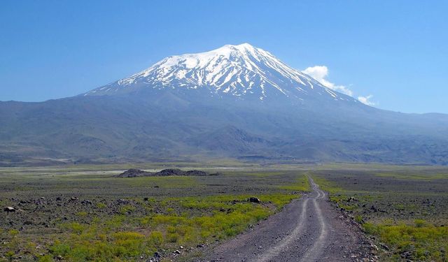 Küresel Isınma, Ağrı Dağı’nı eritiyor!