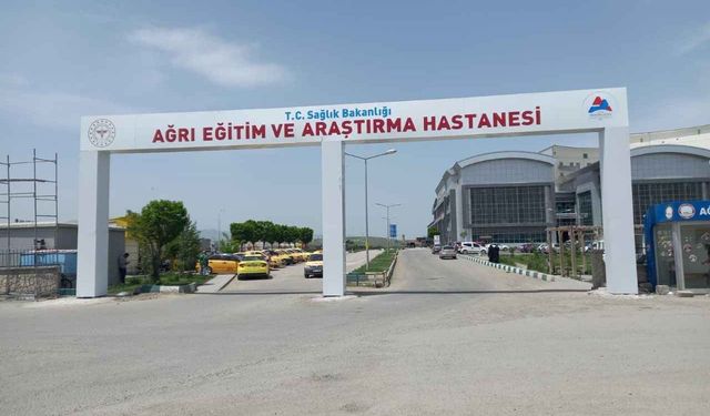 Ağrı Eğitim ve Araştırma Hastanesi'nde işler hızlanıyor