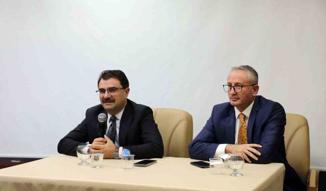 Milli Eğitim Bakanlığı Din Öğretimi Genel Müdürü Ağrı’da eğitimcilerle bir arada