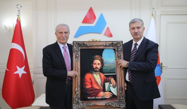 AİÇÜ Rektörü Gülçin, Çeçen Ailesini Makamında Ağırladı