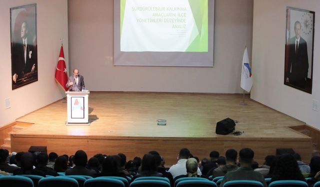 AİÇÜ’de “Sürdürülebilir Kalkınma Amaçlarının İl ve İlçe Yönetimleri Düzeyinde Analizi” semineri