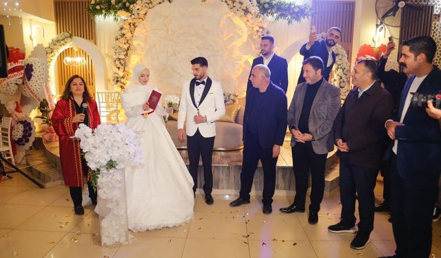 Dillere Destan Bir Düğün: Yakup Can Yıldırım ile Cennet Cengiz Hayatlarını Birleştirdi