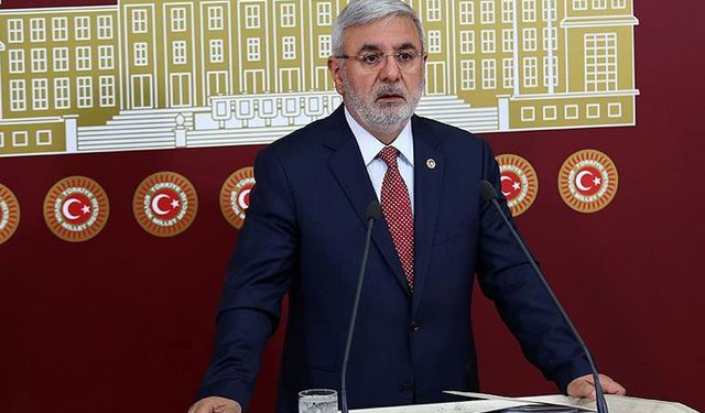 Mehmet Metiner’den DEM Parti’ye Sert Eleştiri: “Bu Siyaset Kime Hizmet Ediyor?”