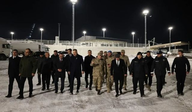 Ağrı Valisi Bozkurt Gürbulak Sınır Kapısı’nda!