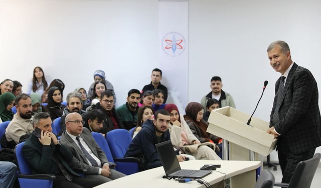 AİÇÜ Rektörü Gülçin, Öğrencilerle Bir Arada!